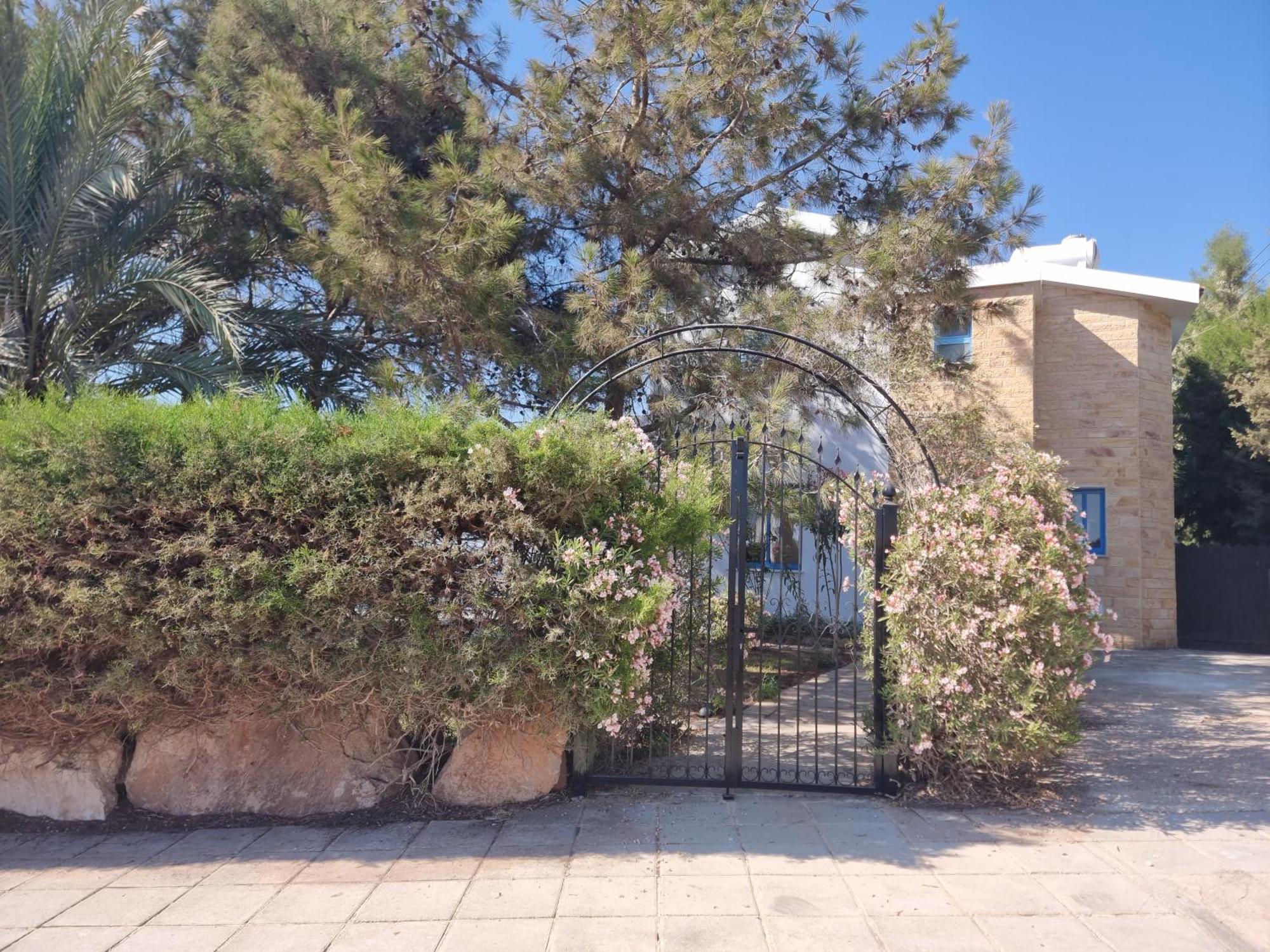 Olive Beach Villa Peyia Bagian luar foto